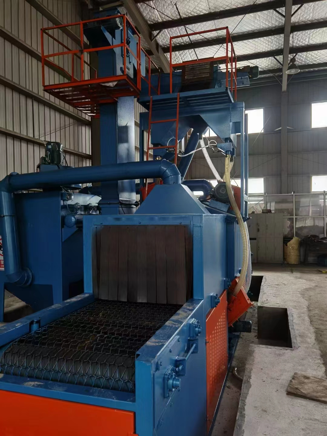 網(wǎng)帶式拋丸清理機